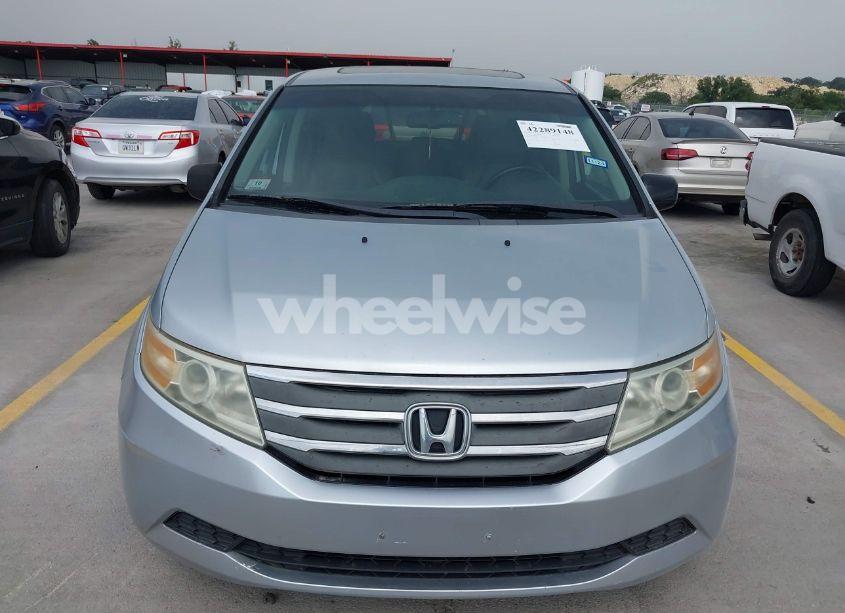 Photo 6 of 2011 Honda Odyssey EX-L (VIN 5FNRL5H60BB071885)