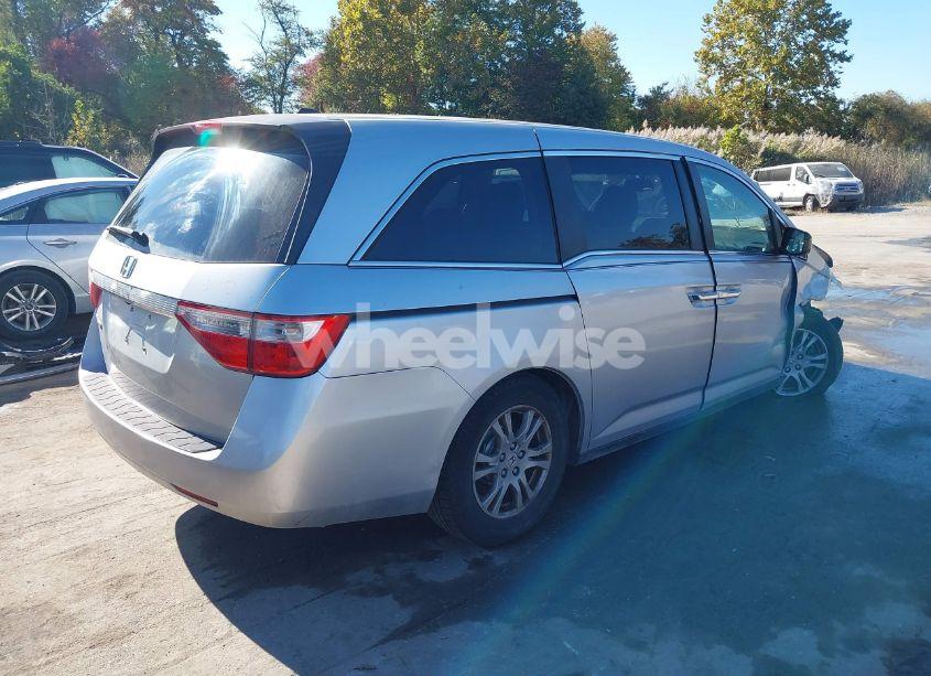 Photo 4 of 2011 Honda Odyssey EX-L (VIN 5FNRL5H60BB091649)