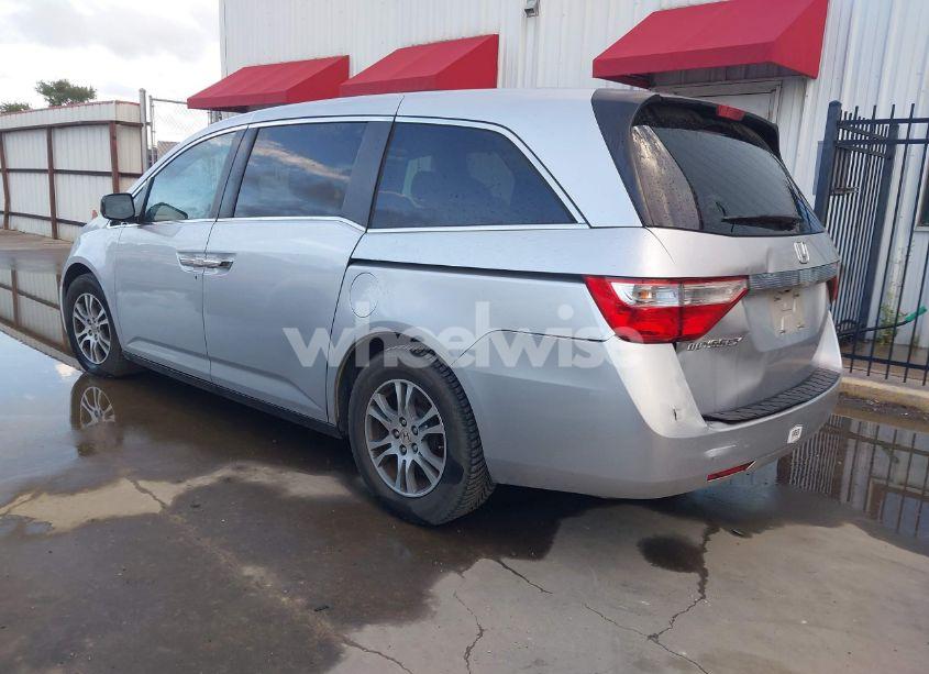 Photo 14 of 2011 Honda Odyssey EX-L (VIN 5FNRL5H60BB098696)