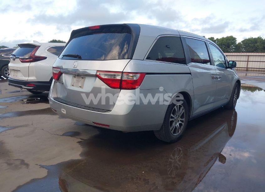 Photo 4 of 2011 Honda Odyssey EX-L (VIN 5FNRL5H60BB098696)