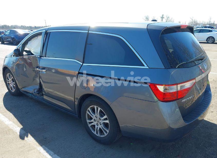 Photo 3 of 2011 Honda Odyssey EX-L (VIN 5FNRL5H60BB103430)