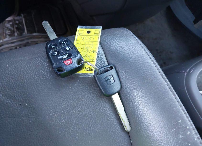 Photo 11 of 2012 Honda Odyssey EX-L (VIN 5FNRL5H60CB015866)