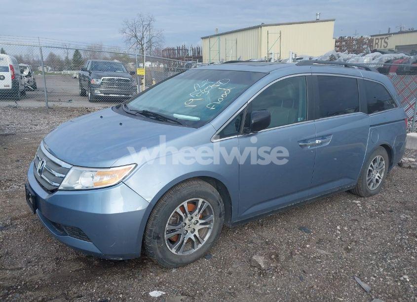 Photo 2 of 2012 Honda Odyssey EX-L (VIN 5FNRL5H60CB051959)