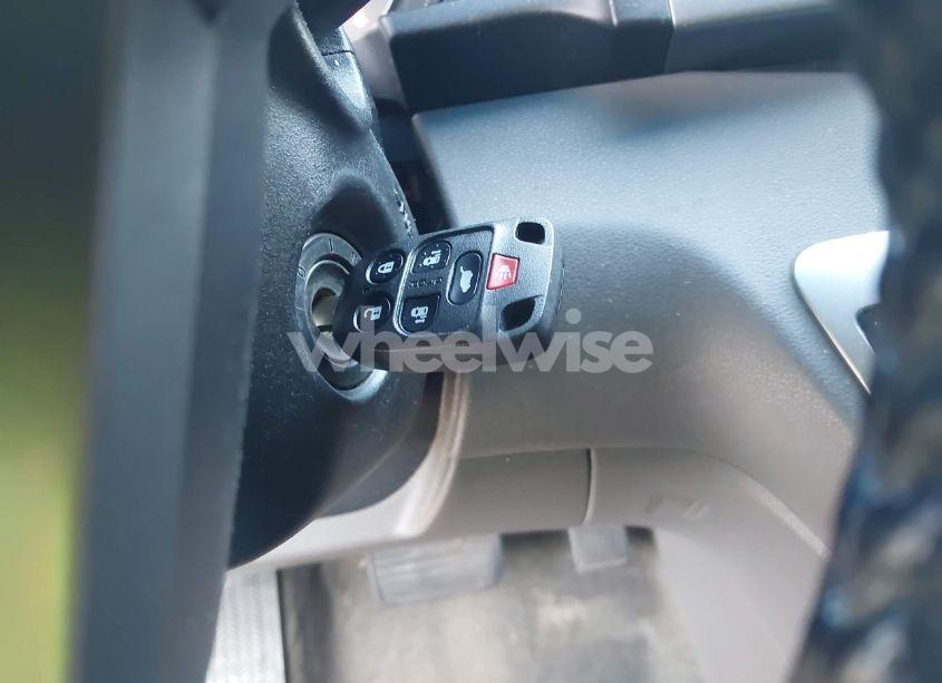 Photo 11 of 2012 Honda Odyssey EX-L (VIN 5FNRL5H60CB075811)