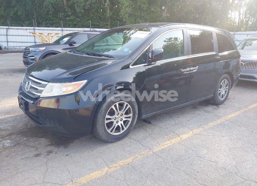 Photo 2 of 2012 Honda Odyssey EX-L (VIN 5FNRL5H60CB075811)