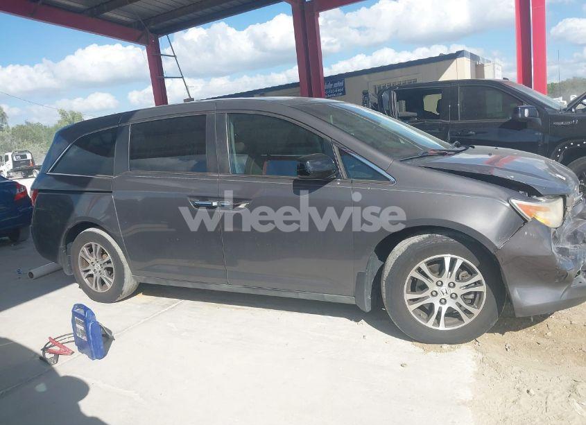 Photo 13 of 2012 Honda Odyssey EX-L (VIN 5FNRL5H60CB081365)