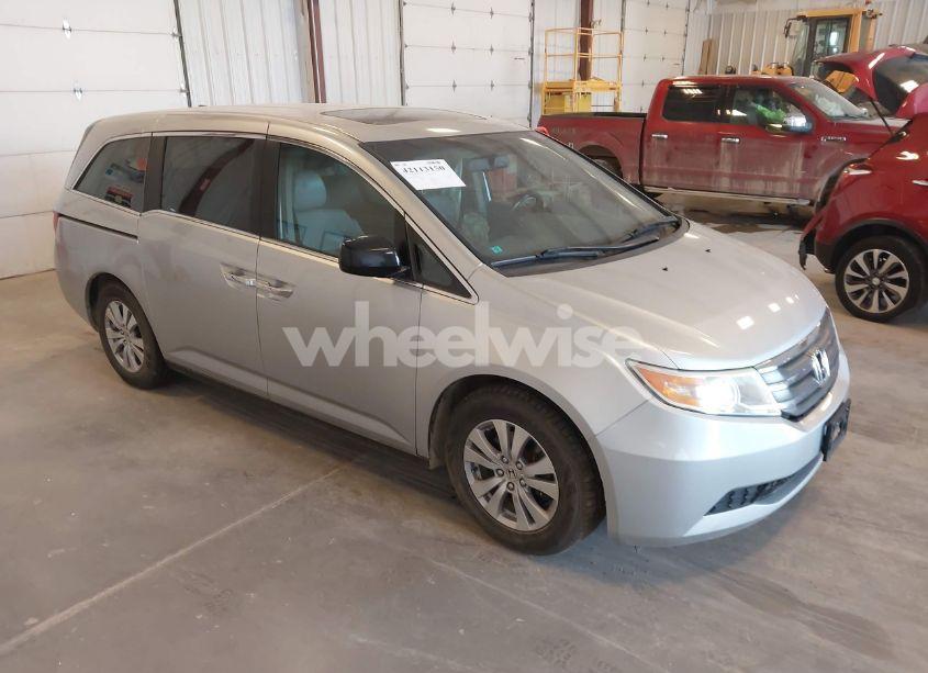 2012 Honda Odyssey EX-L (VIN 5FNRL5H60CB106443) main photo