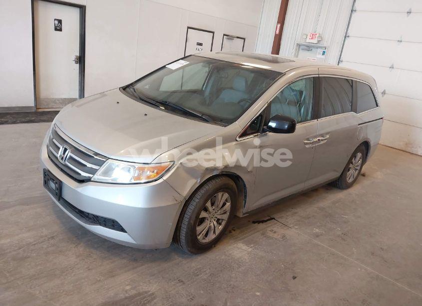 Photo 2 of 2012 Honda Odyssey EX-L (VIN 5FNRL5H60CB106443)
