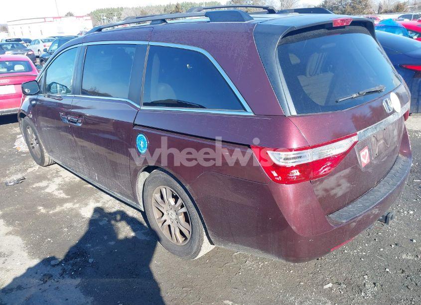 Photo 3 of 2013 Honda Odyssey EX-L (VIN 5FNRL5H60DB008398)