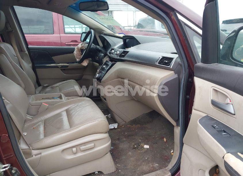 Photo 5 of 2013 Honda Odyssey EX-L (VIN 5FNRL5H60DB008949)