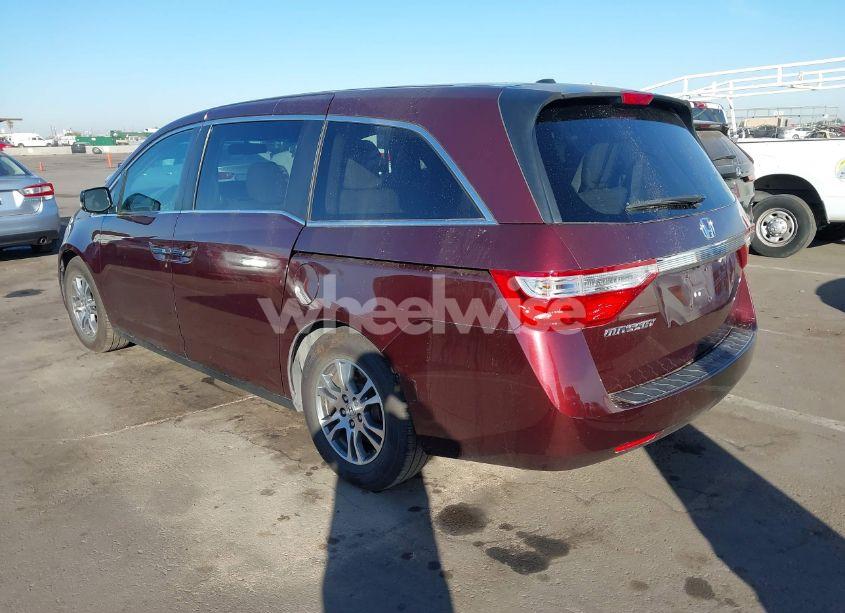 Photo 3 of 2013 Honda Odyssey EX-L (VIN 5FNRL5H60DB012581)
