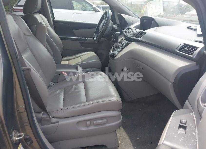 Photo 5 of 2013 Honda Odyssey EX-L (VIN 5FNRL5H60DB023354)