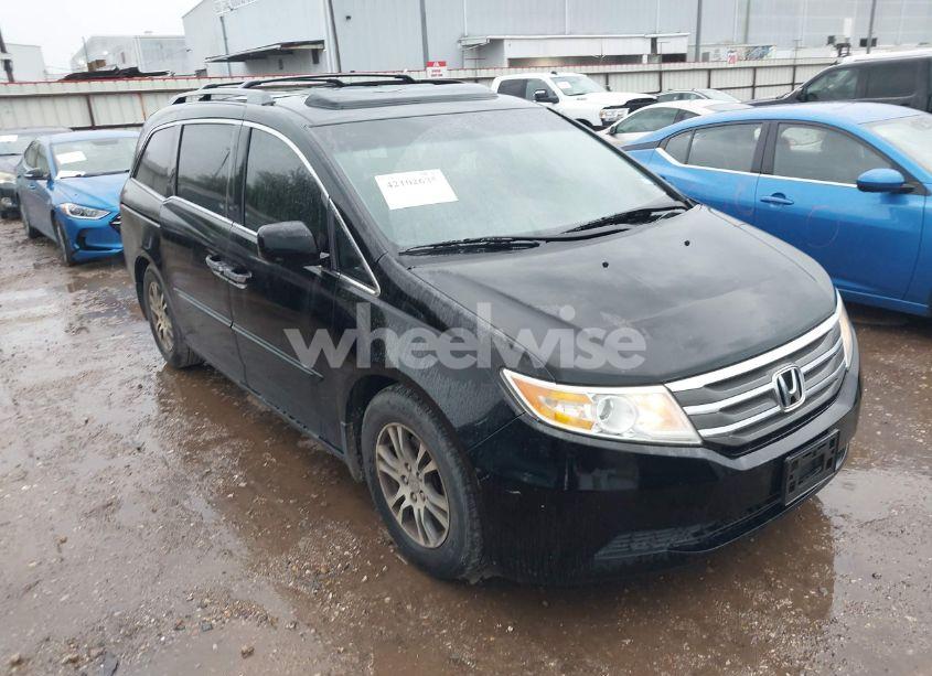 2013 Honda Odyssey EX-L (VIN 5FNRL5H60DB023645) main photo