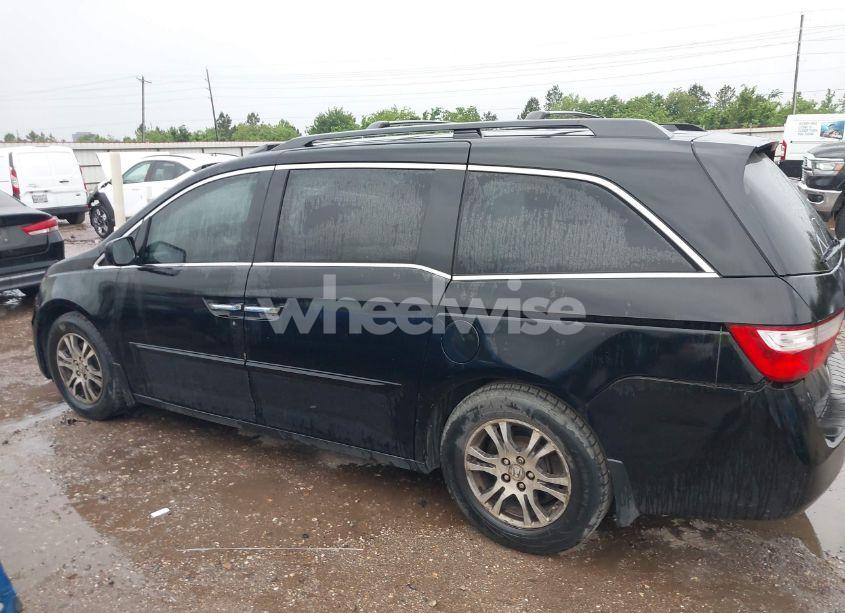 Photo 14 of 2013 Honda Odyssey EX-L (VIN 5FNRL5H60DB023645)