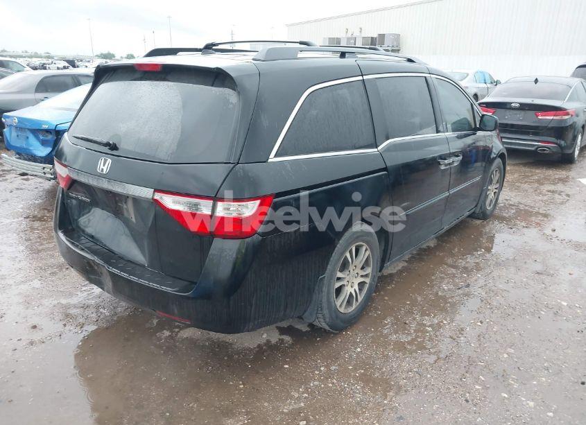 Photo 4 of 2013 Honda Odyssey EX-L (VIN 5FNRL5H60DB023645)