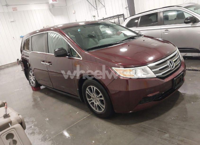 2013 Honda Odyssey EX-L (VIN 5FNRL5H60DB040235) main photo