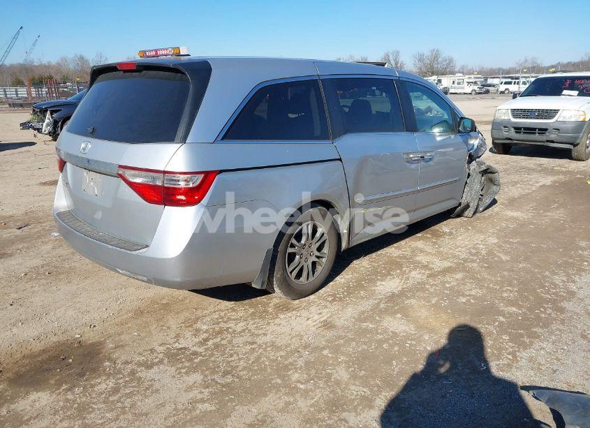 Photo 4 of 2013 Honda Odyssey EX-L (VIN 5FNRL5H60DB061442)
