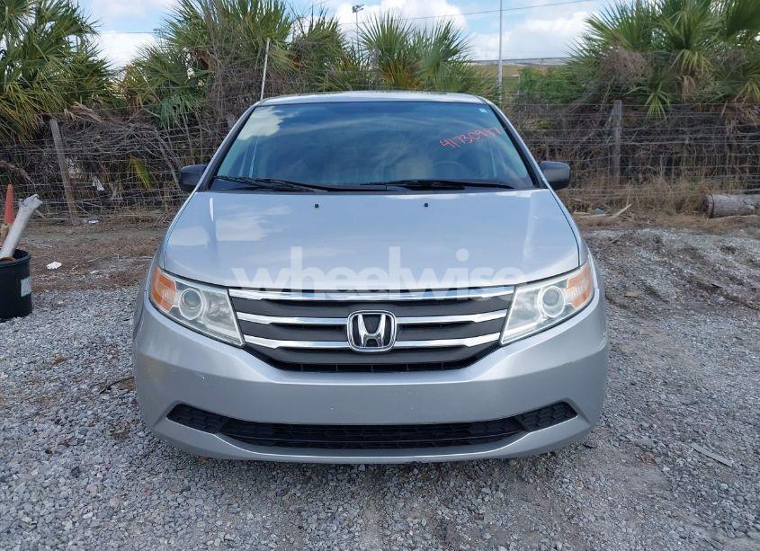 Photo 12 of 2013 Honda Odyssey EX-L (VIN 5FNRL5H60DB066561)