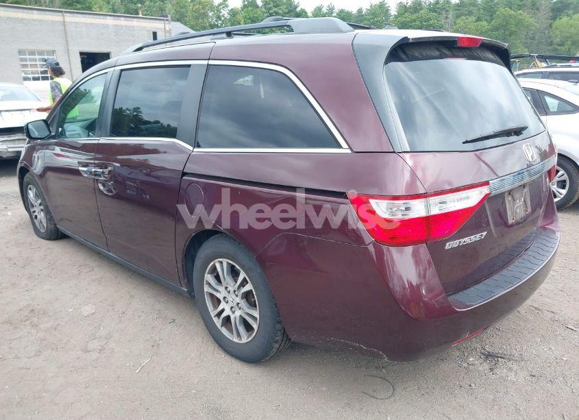 Photo 3 of 2013 Honda Odyssey EX-L (VIN 5FNRL5H60DB080637)