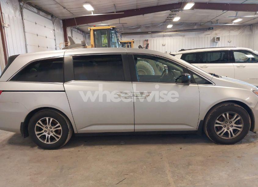 Photo 13 of 2013 Honda Odyssey EX-L (VIN 5FNRL5H60DB081500)