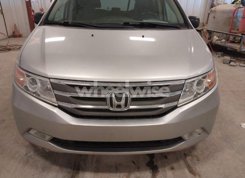 Photo 6 of 2013 Honda Odyssey EX-L (VIN 5FNRL5H60DB081500)
