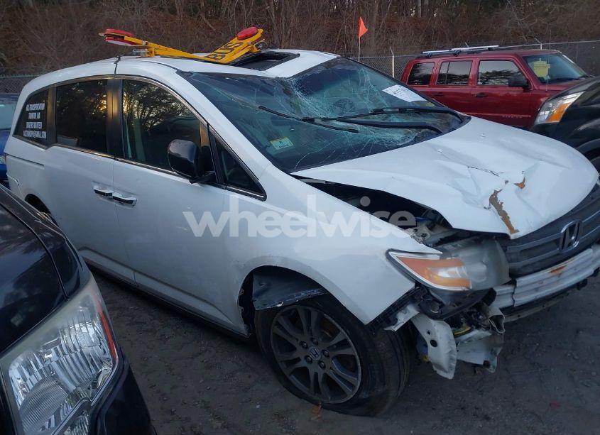 Photo 13 of 2013 Honda Odyssey EX-L (VIN 5FNRL5H60DB086731)