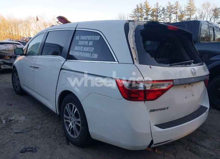 Photo 3 of 2013 Honda Odyssey EX-L (VIN 5FNRL5H60DB086731)