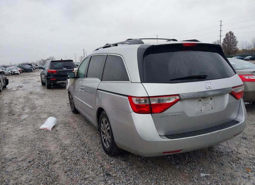 Photo 3 of 2013 Honda Odyssey EX-L (VIN 5FNRL5H60DB086888)