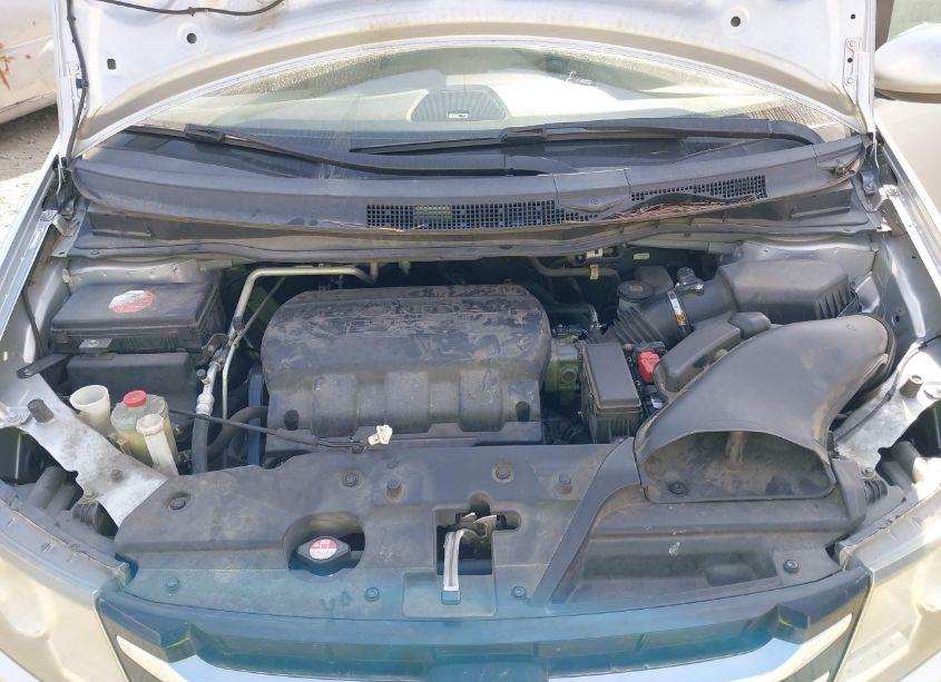 Photo 10 of 2014 Honda Odyssey EX-L (VIN 5FNRL5H60EB038227)
