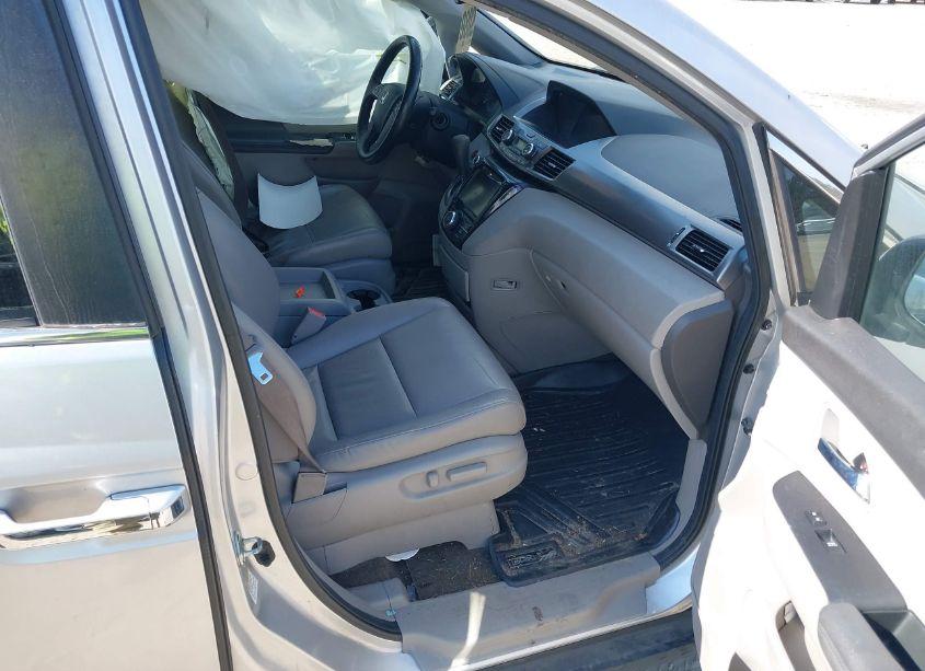 Photo 5 of 2014 Honda Odyssey EX-L (VIN 5FNRL5H60EB038227)