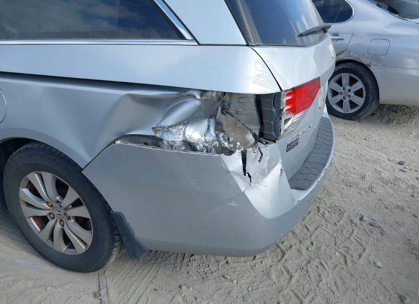 Photo 6 of 2014 Honda Odyssey EX-L (VIN 5FNRL5H60EB038227)