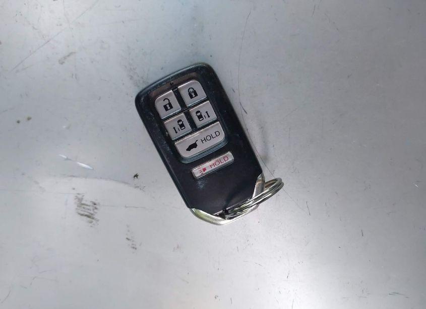 Photo 11 of 2014 Honda Odyssey EX-L (VIN 5FNRL5H60EB100242)