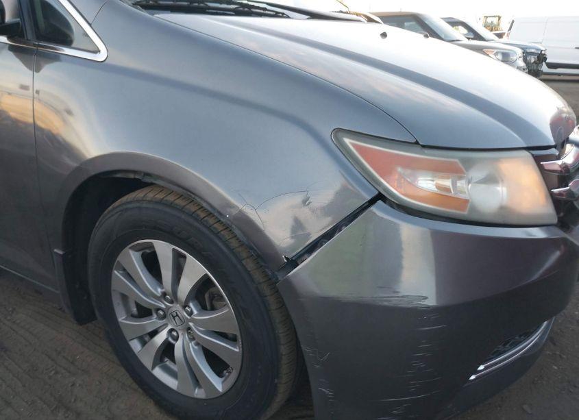 Photo 6 of 2014 Honda Odyssey EX-L (VIN 5FNRL5H60EB100242)