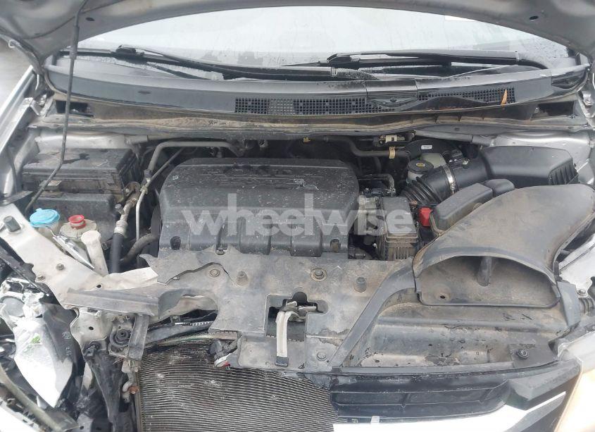Photo 10 of 2014 Honda Odyssey EX-L (VIN 5FNRL5H60EB112973)