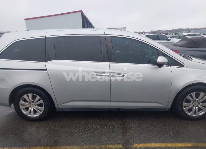 Photo 13 of 2014 Honda Odyssey EX-L (VIN 5FNRL5H60EB112973)