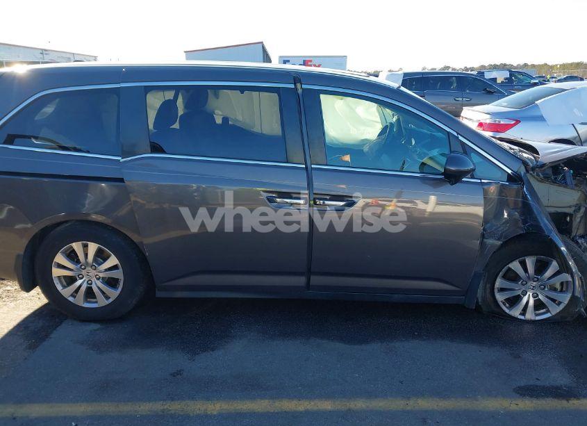 Photo 13 of 2015 Honda Odyssey EX-L (VIN 5FNRL5H60FB010526)