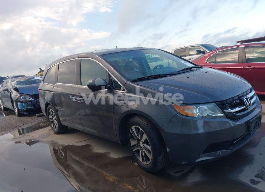Photo 13 of 2015 Honda Odyssey EX-L (VIN 5FNRL5H60FB031795)