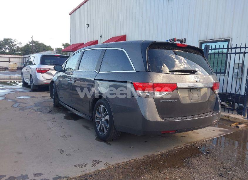 Photo 3 of 2015 Honda Odyssey EX-L (VIN 5FNRL5H60FB031795)