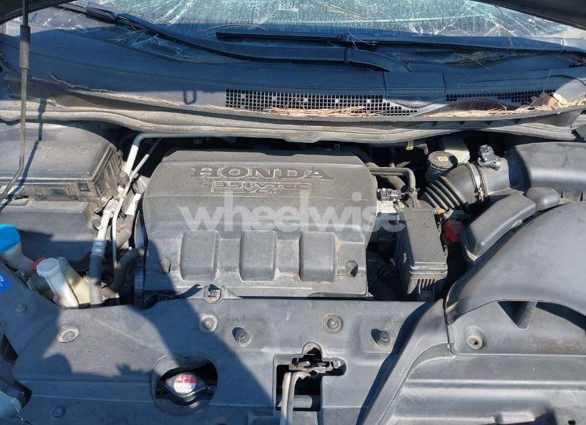 Photo 10 of 2015 Honda Odyssey EX-L (VIN 5FNRL5H60FB050301)