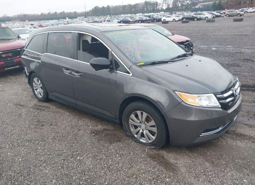 2015 Honda Odyssey EX-L (VIN 5FNRL5H60FB052940) main photo