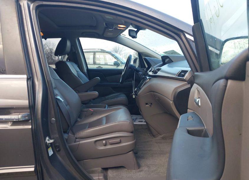 Photo 5 of 2015 Honda Odyssey EX-L (VIN 5FNRL5H60FB056907)