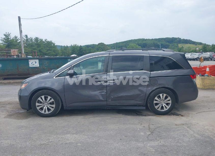 Photo 14 of 2015 Honda Odyssey EX-L (VIN 5FNRL5H60FB104647)