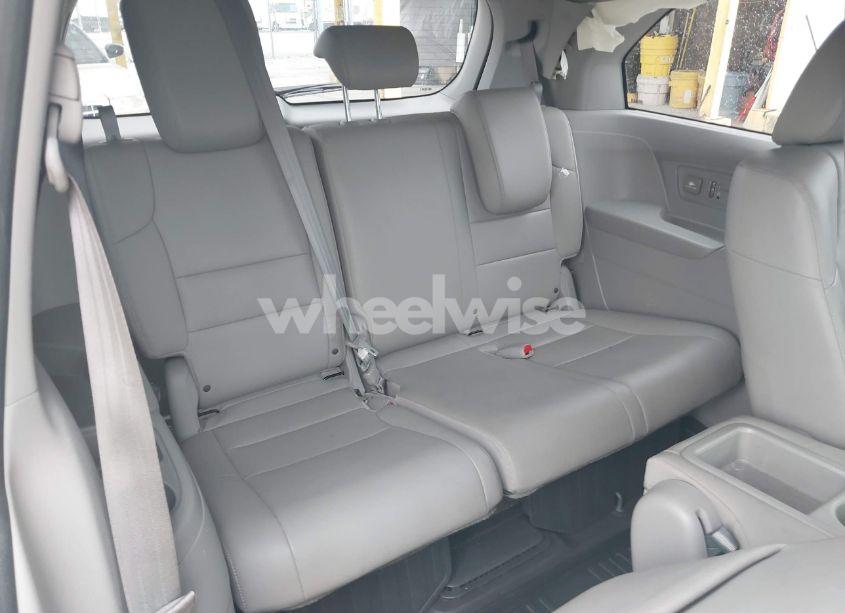 Photo 18 of 2015 Honda Odyssey EX-L (VIN 5FNRL5H60FB104647)
