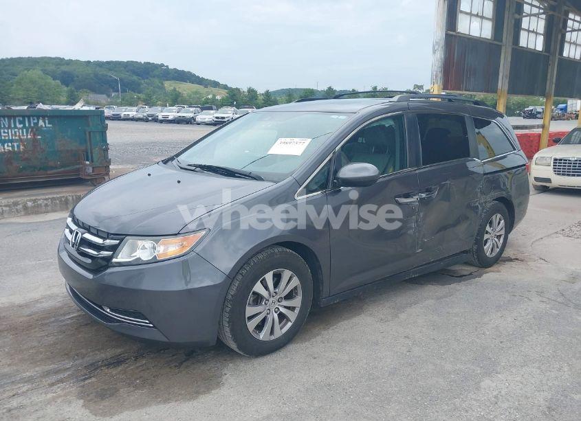 Photo 2 of 2015 Honda Odyssey EX-L (VIN 5FNRL5H60FB104647)
