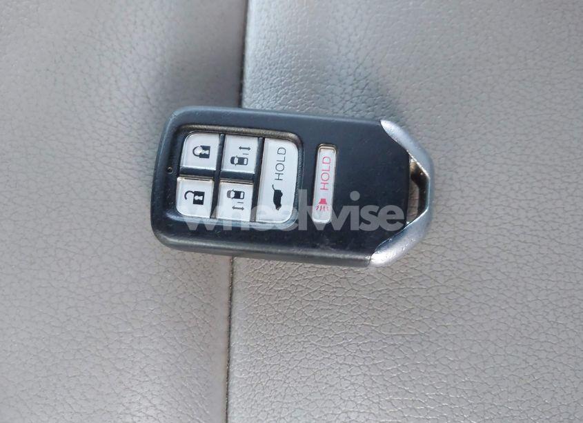 Photo 11 of 2016 Honda Odyssey EX-L (VIN 5FNRL5H60GB080528)