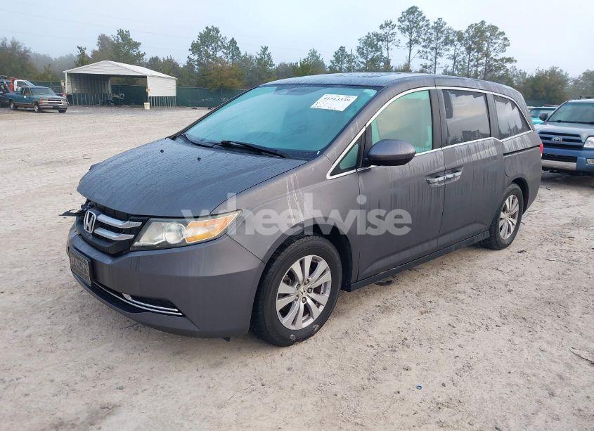 Photo 2 of 2016 Honda Odyssey EX-L (VIN 5FNRL5H60GB080528)