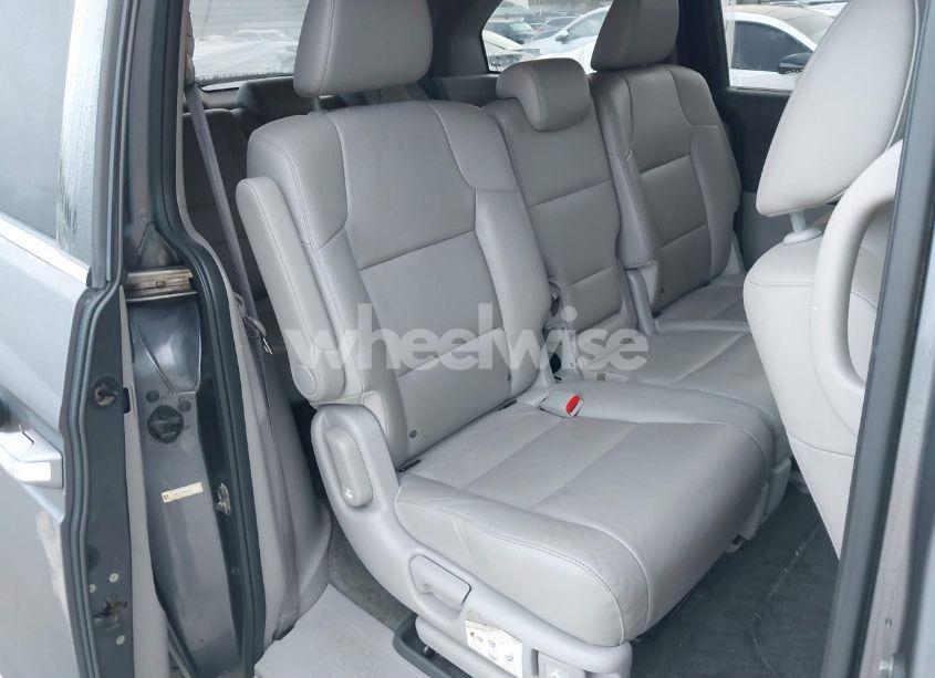Photo 8 of 2016 Honda Odyssey EX-L (VIN 5FNRL5H60GB080528)