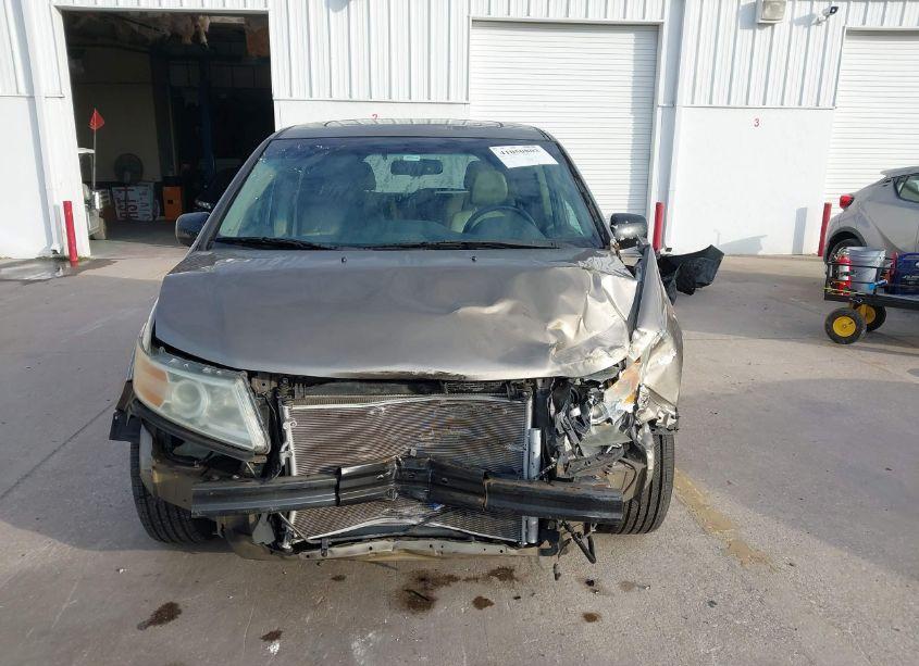 Photo 13 of 2011 Honda Odyssey EX-L (VIN 5FNRL5H61BB005622)