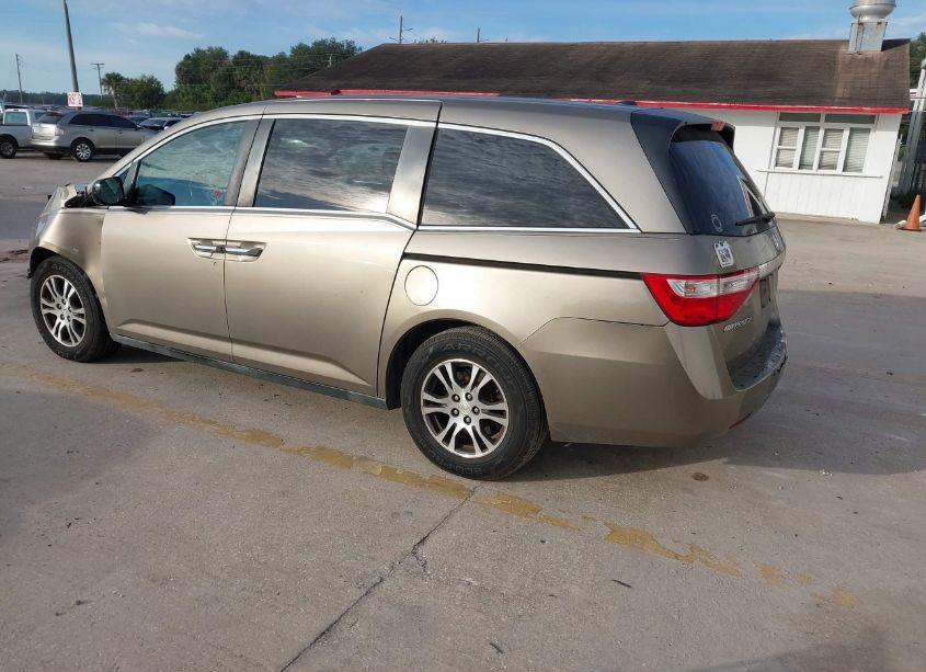 Photo 3 of 2011 Honda Odyssey EX-L (VIN 5FNRL5H61BB005622)
