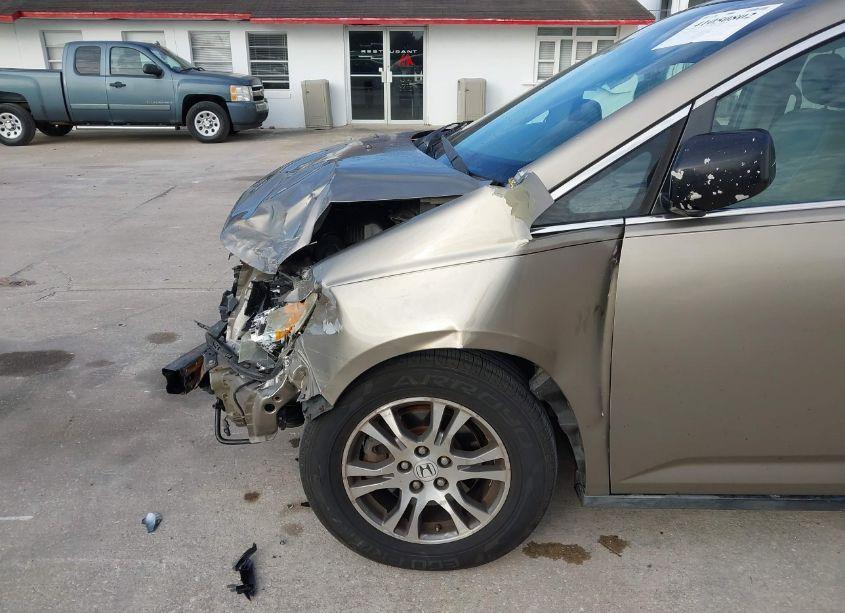 Photo 6 of 2011 Honda Odyssey EX-L (VIN 5FNRL5H61BB005622)